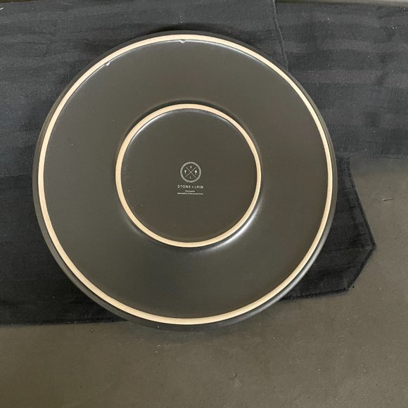 Stone + Lain Cecile Stoneware 12-Piece Round Dinnerware Set, Black EUC - Picture 6 of 6